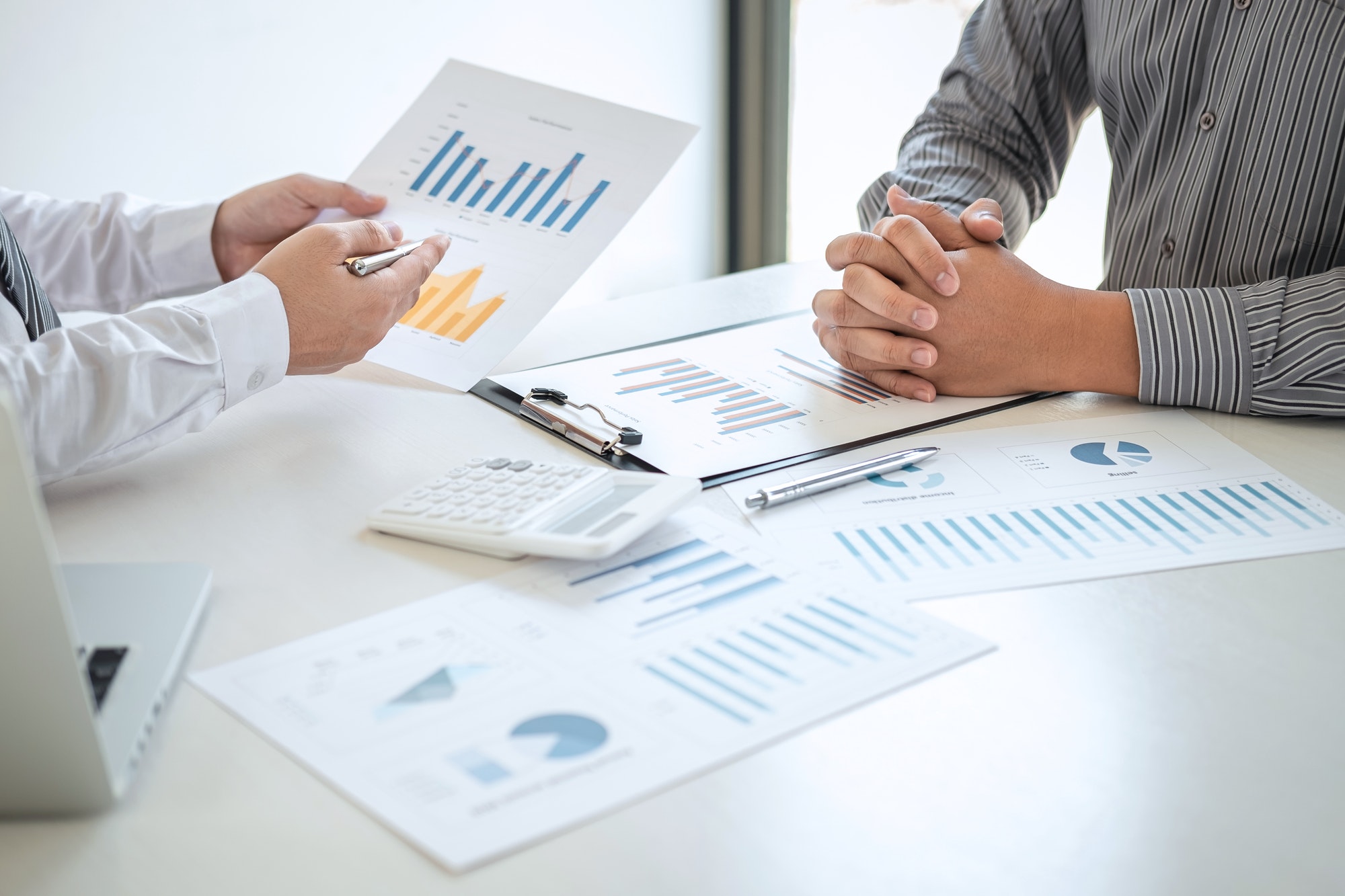 business-team-partner-on-meeting-brainstorming-in-investment-ideas-marketing-planning-project-and